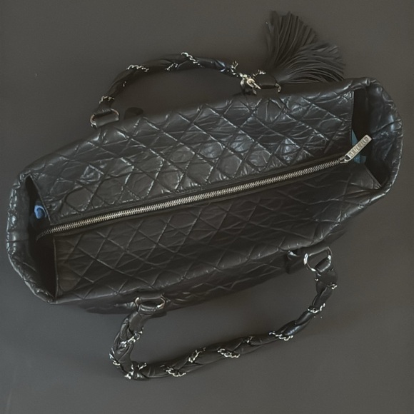 Chanel Ligne Lady Braid Lambskin Quilted Tote - Picture 13 of 17